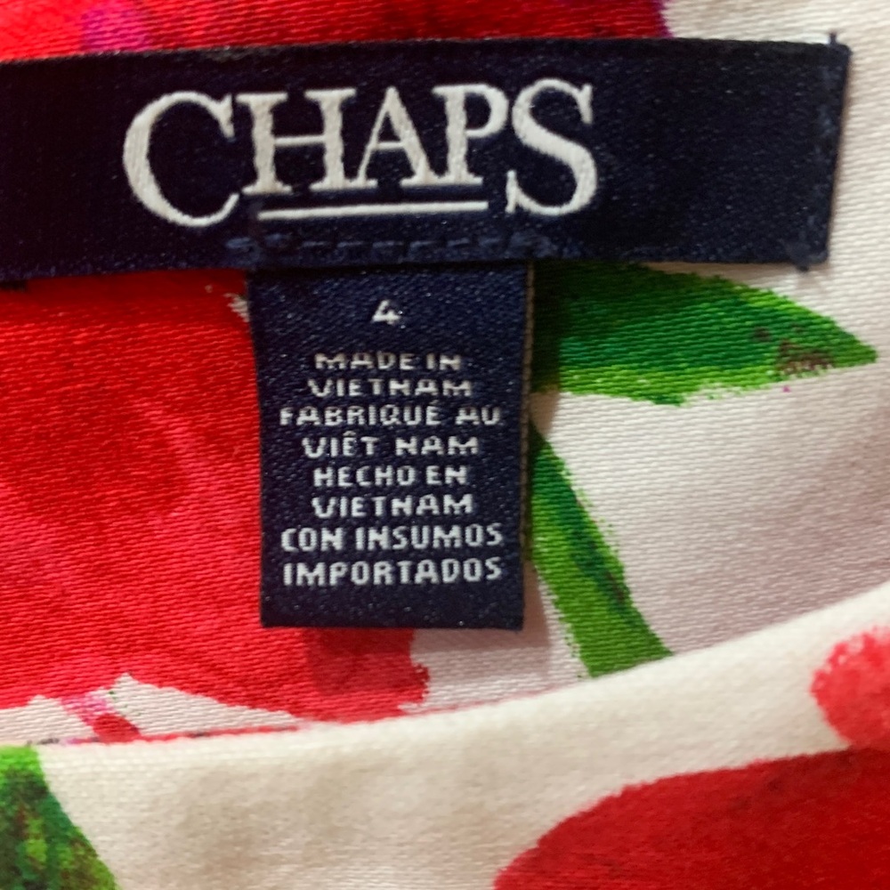 Chaps Sleeveless Sheath Dress 
Designed with red poppy flowers 
Size 4 - Picture 3 of 4